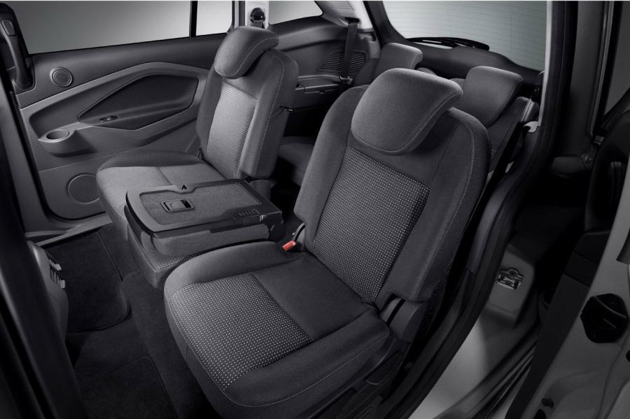  Ford C-Max 2012 года  (фото 6 из 43)